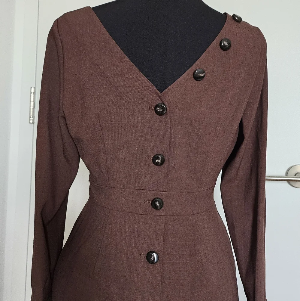 Rienda Japan Onee Gyaru Fitted Brown Dress Back Buttons And Pleated Panel - Picture 14 of 16